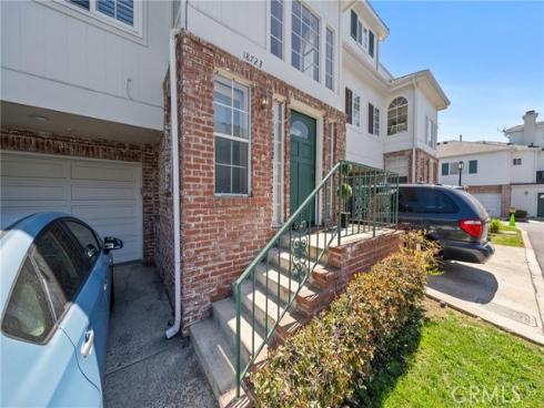 18723 Chapel Lane , Huntington Beach, CA