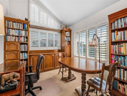 19373  Peachtree  , Huntington Beach, CA