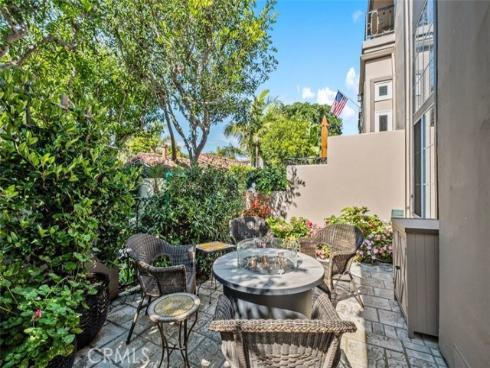 19373  Peachtree  , Huntington Beach, CA