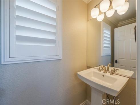 206  16th  , Huntington Beach, CA