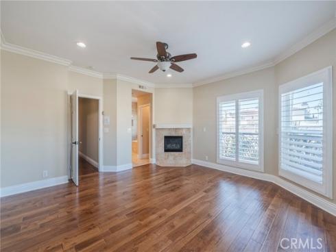 206  16th  , Huntington Beach, CA