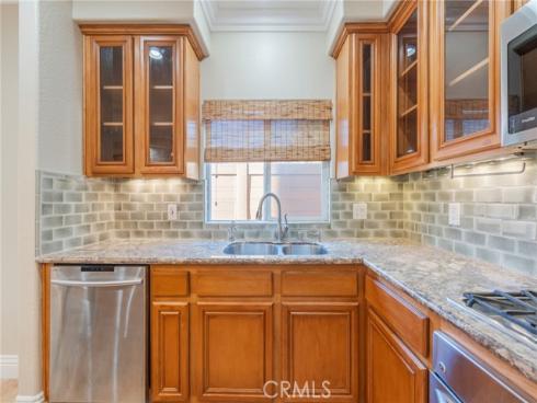 206  16th  , Huntington Beach, CA