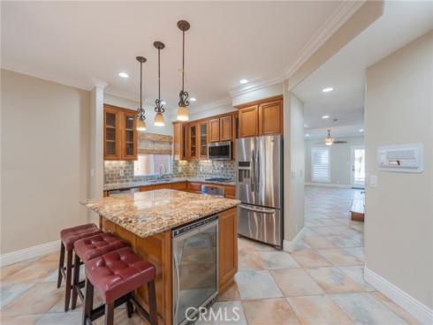 206  16th  , Huntington Beach, CA