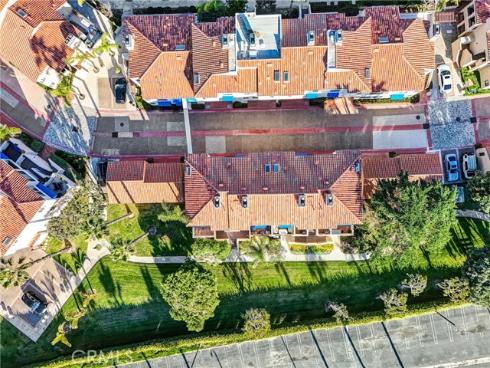 16501  Bordeaux Lane  211 , Huntington Beach, CA