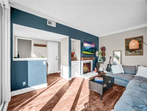 16501  Bordeaux Lane  211 , Huntington Beach, CA