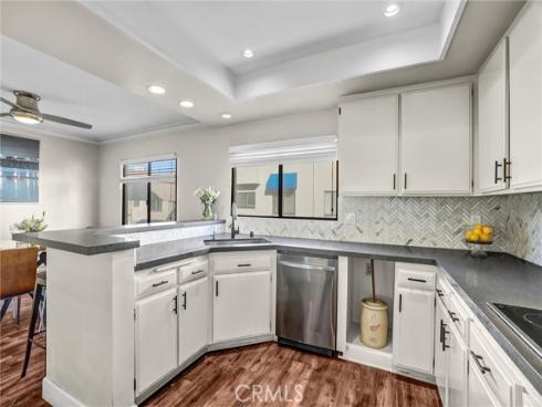 16501  Bordeaux Lane  211 , Huntington Beach, CA