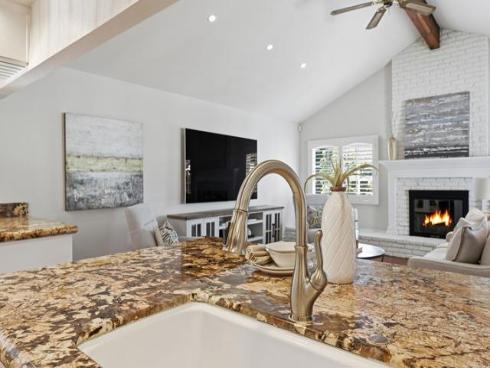 17821  Quintana   Lane, Huntington Beach, CA