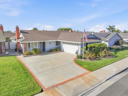 17821  Quintana   Lane, Huntington Beach, CA
