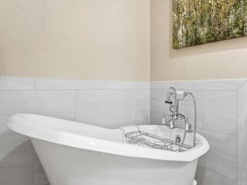 17821  Quintana   Lane, Huntington Beach, CA