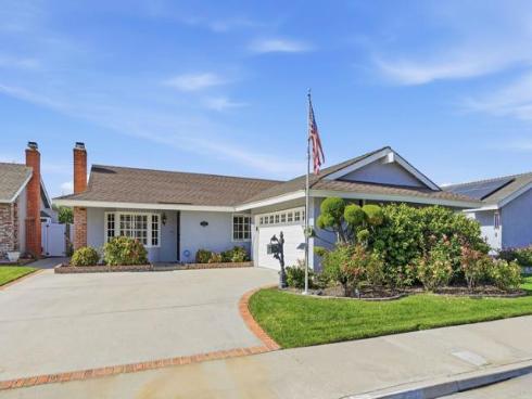 17821  Quintana   Lane, Huntington Beach, CA