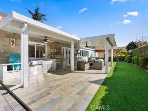 5642  Brighton   Drive, Huntington Beach, CA