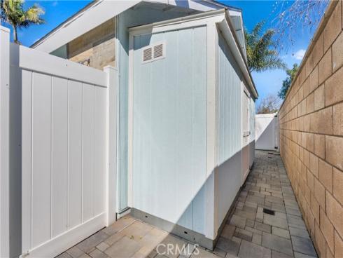 5642  Brighton   Drive, Huntington Beach, CA