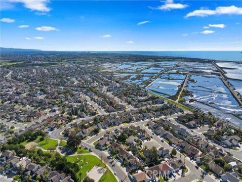 5642  Brighton   Drive, Huntington Beach, CA