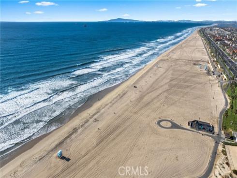 5642  Brighton   Drive, Huntington Beach, CA