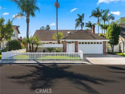 5642  Brighton   Drive, Huntington Beach, CA