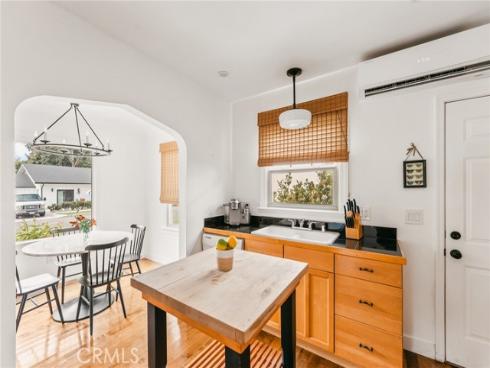 816  11th  , Huntington Beach, CA