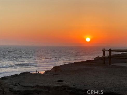 816  11th  , Huntington Beach, CA