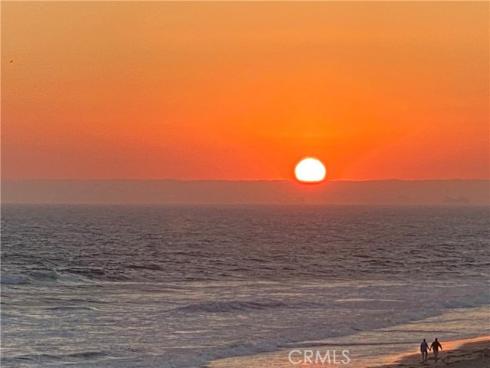 816  11th  , Huntington Beach, CA