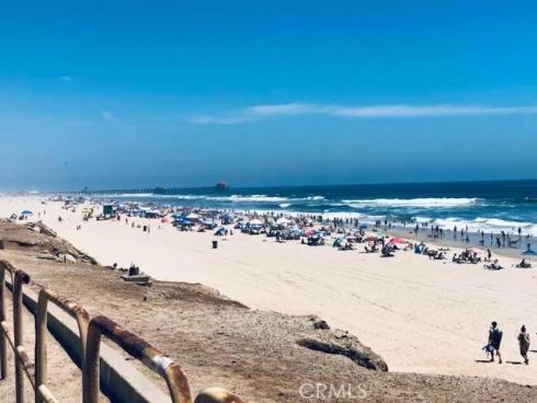 816  11th  , Huntington Beach, CA