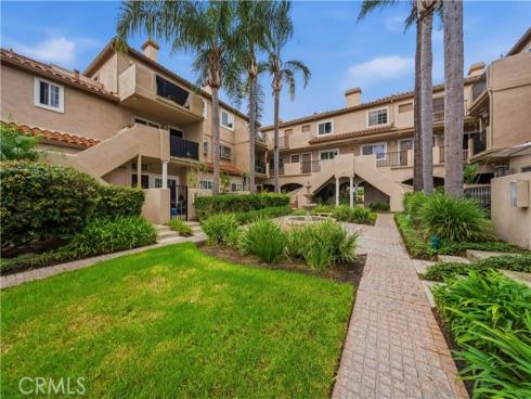 626 Lake 38 , Huntington Beach, CA