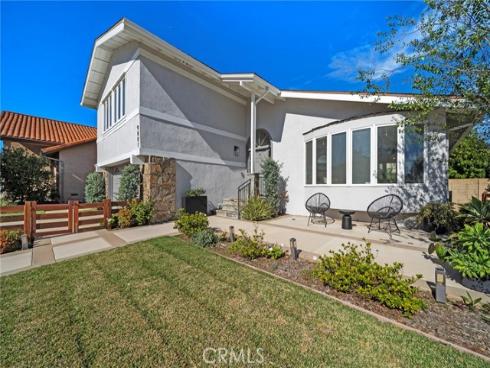 9801  Mammoth   Drive, Huntington Beach, CA