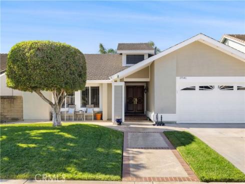 17541  Beckwall  , Huntington Beach, CA