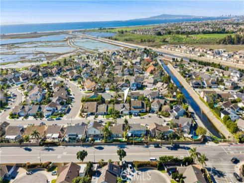 17541  Beckwall  , Huntington Beach, CA