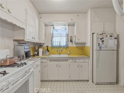 110  Alabama   Street, Huntington Beach, CA