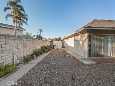 3922  Kitten   Circle, Huntington Beach, CA