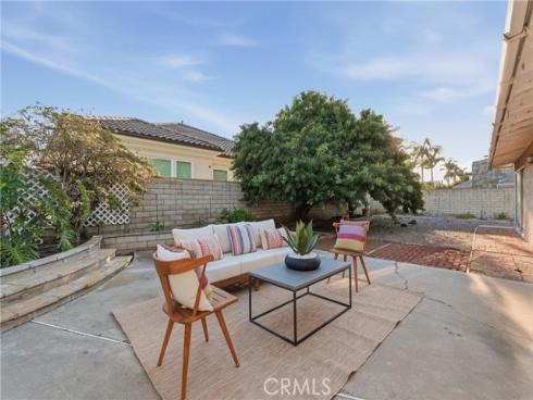 3922  Kitten   Circle, Huntington Beach, CA