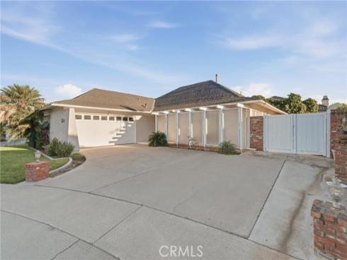3922  Kitten   Circle, Huntington Beach, CA