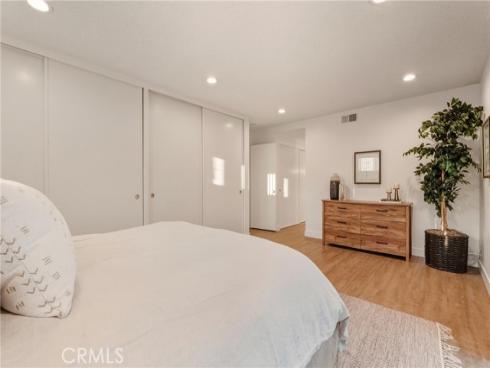 3922  Kitten   Circle, Huntington Beach, CA