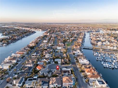 3922  Kitten   Circle, Huntington Beach, CA