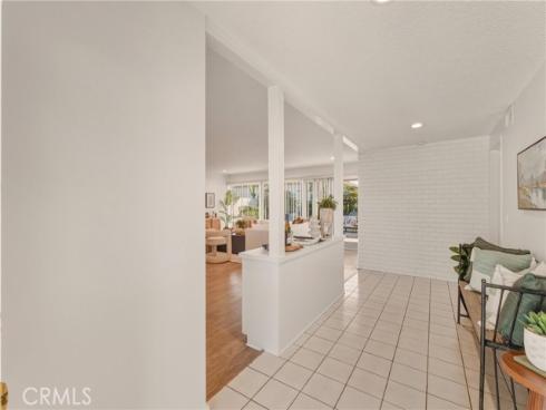 3922  Kitten   Circle, Huntington Beach, CA