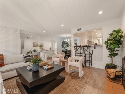 3922  Kitten   Circle, Huntington Beach, CA