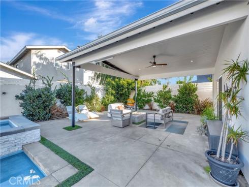 17252  Breda   Lane, Huntington Beach, CA