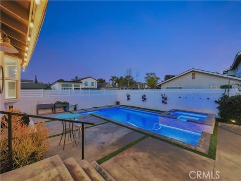 17252  Breda   Lane, Huntington Beach, CA