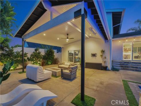 17252  Breda   Lane, Huntington Beach, CA