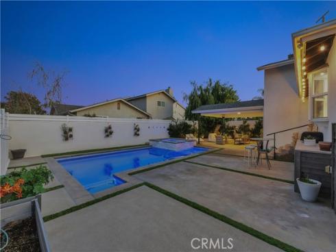 17252  Breda   Lane, Huntington Beach, CA