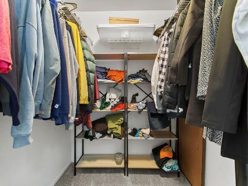 21372  Brookhurst  226 , Huntington Beach, CA