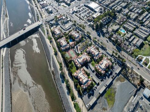 21372  Brookhurst  226 , Huntington Beach, CA