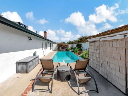 9172 Carrolltown Drive, Huntington Beach, CA