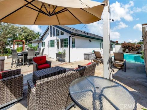 9172 Carrolltown Drive, Huntington Beach, CA