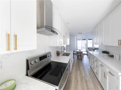 4001  Warner  , Huntington Beach, CA