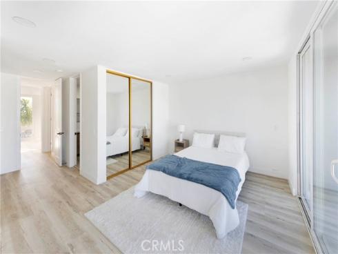 4001  Warner  , Huntington Beach, CA