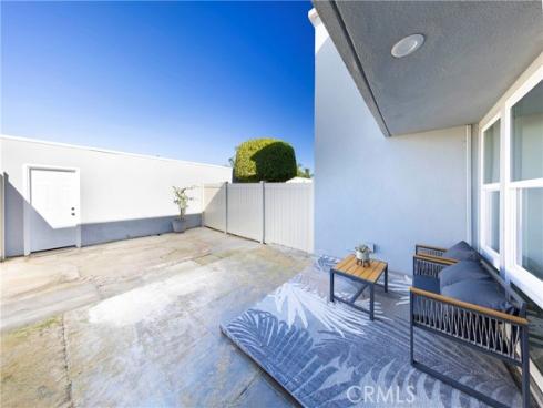 4001  Warner  , Huntington Beach, CA