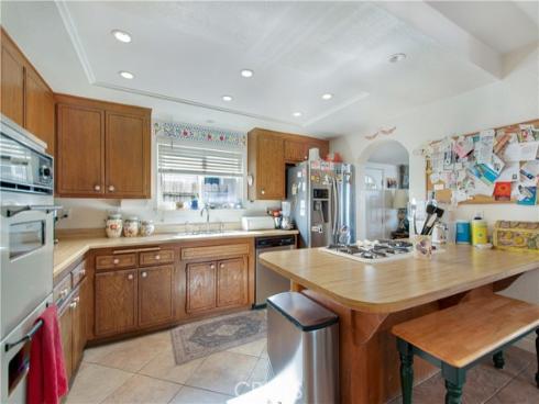 19922  Gloucester  , Huntington Beach, CA