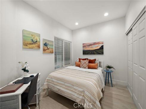 4561  Warner  101  Avenue, Huntington Beach, CA