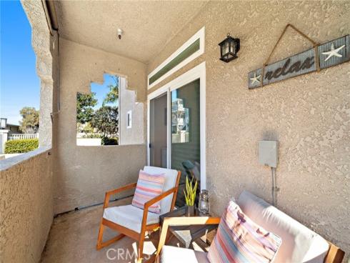 4561  Warner  101  Avenue, Huntington Beach, CA