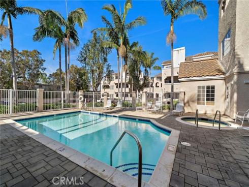 4561  Warner  101  Avenue, Huntington Beach, CA